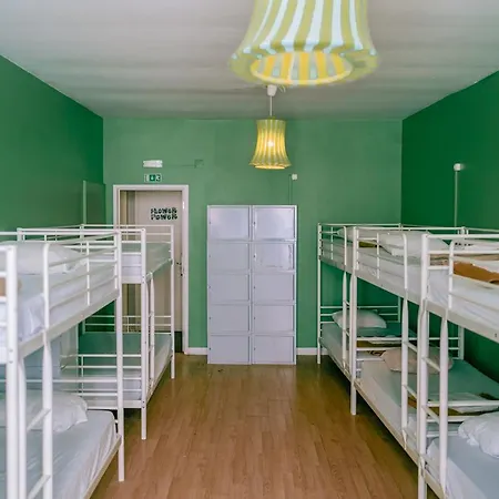 Vandrerhjem Urban Garden Lisboa