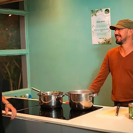 Urban Garden Hostel *