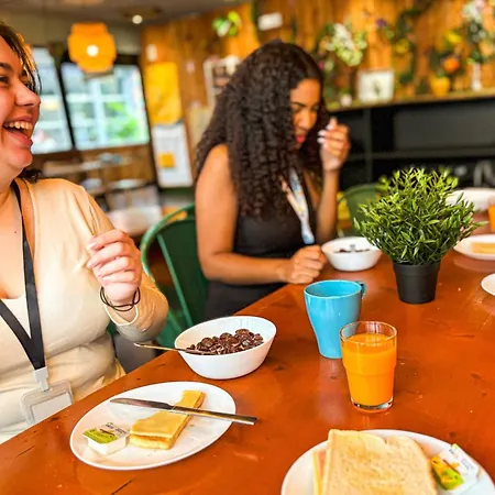 Vandrarhem Urban Garden *